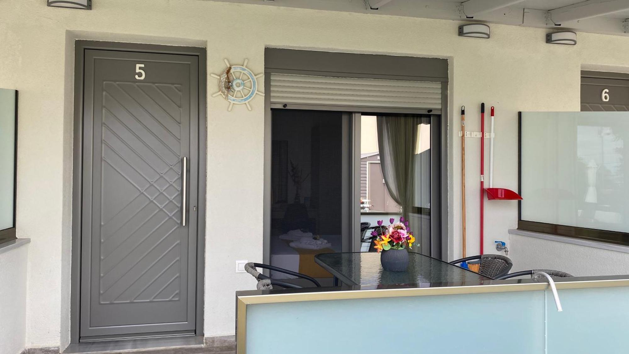 سكالا بوتامياس Harmony Studios & Apartments المظهر الخارجي الصورة